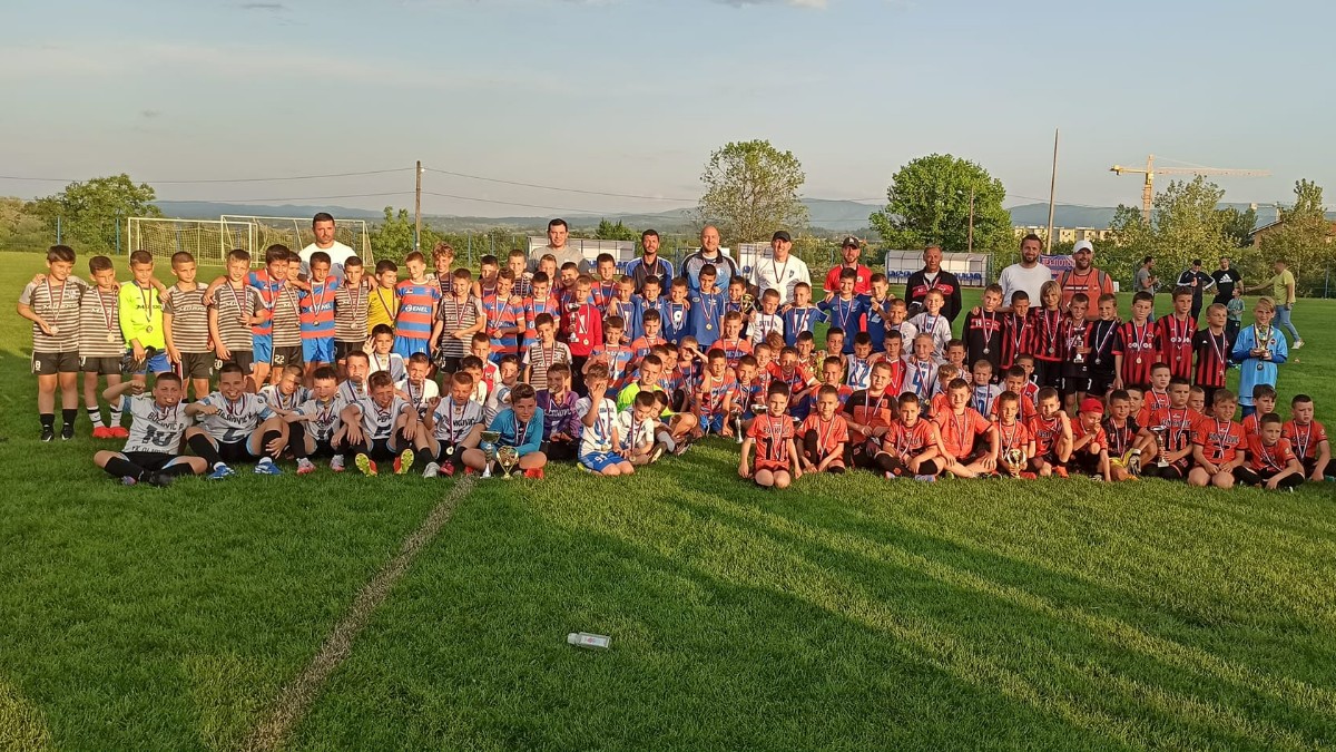 Valjevo domaćin velikog dečijeg turnira: Više od 1000 mališana na „Petom puku“