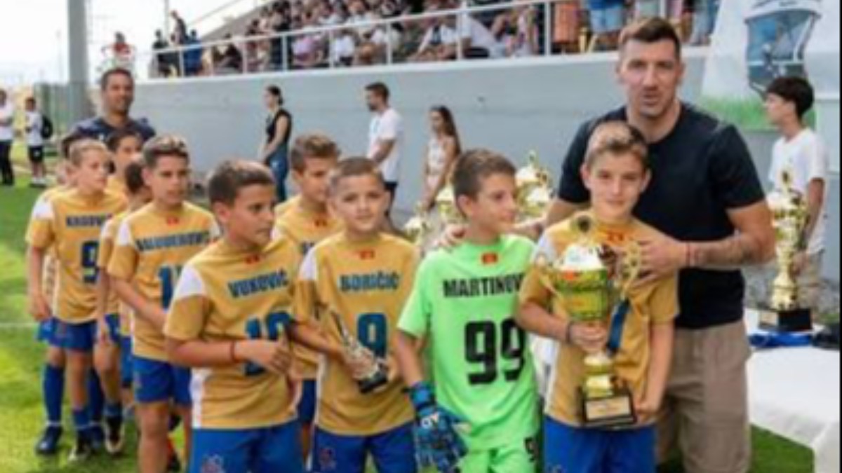 Naslovna slika